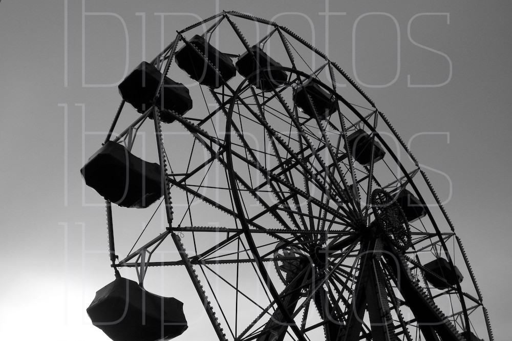 Ferris Wheel (BW)